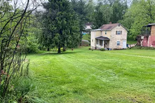 548 Chestnut St, Monessen, PA 15062 - Photo 37