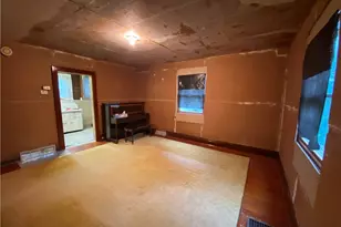 548 Chestnut St, Monessen, PA 15062 - Photo 19
