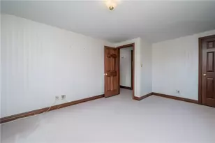 332 McClellan Dr, Pittsburgh, PA 15236 - Photo 23