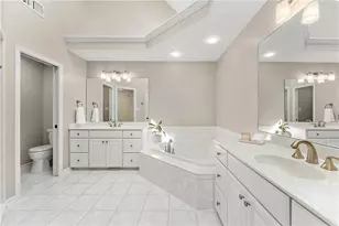212 Chesapeake Dr, Adams Township, PA 15044 - Photo 23