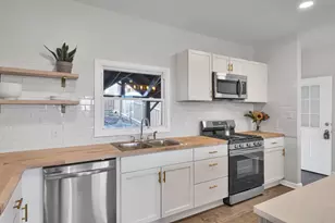 1030 Haslage Ave, Spring Hill, PA 15212 - Photo 11