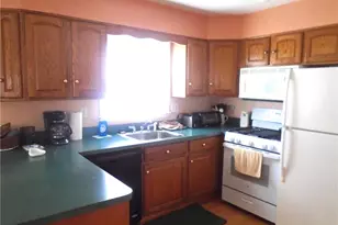 1121 Spruce St, Harmony Township, PA 15003 - Photo 7