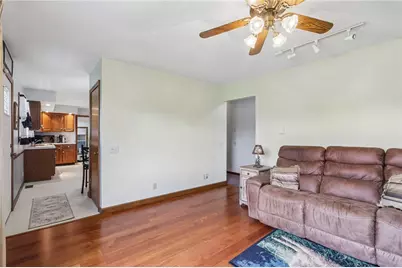 240 Hamburg Rd, Hempfield Township, PA 16125 - Photo 7