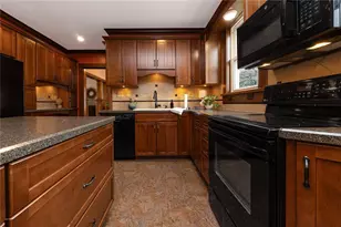 518 Stewart Ave, Grove City Boro, PA 16127 - Photo 9