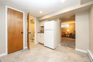 518 Stewart Ave, Grove City Boro, PA 16127 - Photo 33