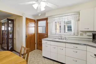 1267 Edgewood Dr, West Homestead, PA 15120 - Photo 9