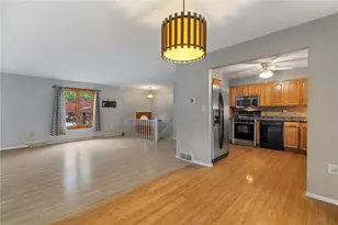 22 Laurel Valley Ct, Pittsburgh, PA 15147 - Photo 7