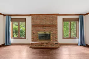 2493 Elkridge Dr Dr, Pittsburgh, PA 15090 - Photo 7