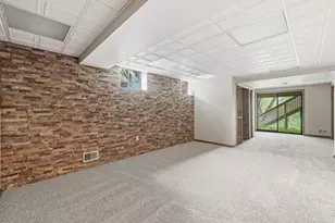 2493 Elkridge Dr Dr, Pittsburgh, PA 15090 - Photo 39