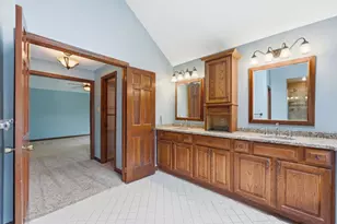 2493 Elkridge Dr Dr, Pittsburgh, PA 15090 - Photo 29