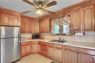 1211 Gale St, New Castle, PA 16101 - Photo 15