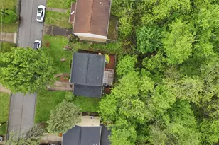 1133 Sperling Dr, Pittsburgh, PA 15221 - Photo 25