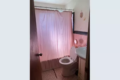 1015 Georgia Dr, Pittsburgh, PA 15209 - Photo 15