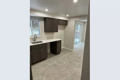 526 Foltz Dr, Pittsburgh, PA 15147 - Photo 11