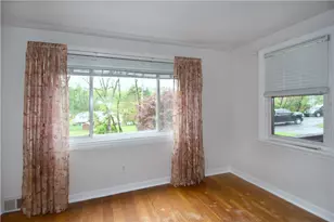 919 Wible Run Rd, Pittsburgh, PA 15209 - Photo 13