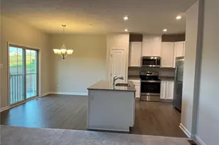 3004 Kapalua Ln, Penn Twp, PA 15644 - Photo 5