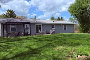 107 W Hillcrest Rd, Nottingham, PA 15330 - Photo 5