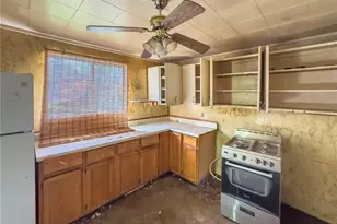 5042 Delehanty St, Pittsburgh, PA 15207 - Photo 3