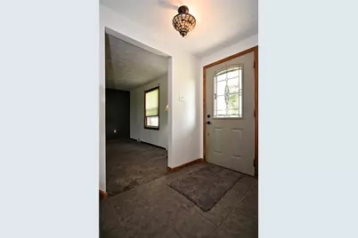 109 Saint Andrews Circle, Elizabeth Twp/Boro, PA 15135 - Photo 3
