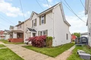 406 W Smithfield St, Mt Pleasant Boro, PA 15666 - Photo 3