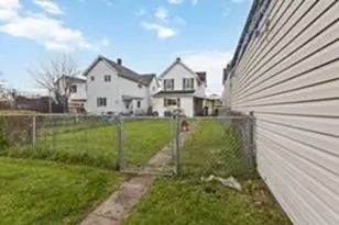 406 W Smithfield St, Mt Pleasant Boro, PA 15666 - Photo 27