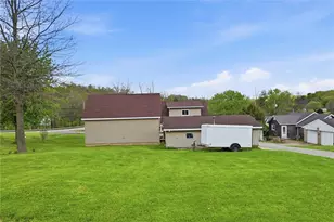 64 Florida Ave, Kiskiminetas Township, PA 15613 - Photo 33