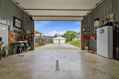 64 Florida Ave, Kiskiminetas Township, PA 15613 - Photo 25