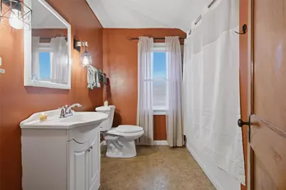 64 Florida Ave, Kiskiminetas Township, PA 15613 - Photo 17