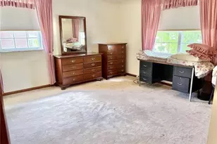 164 Penhurst Dr, Wilkins Township, PA 15235 - Photo 17