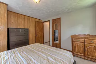 107 Carmella Dr, White Oak, PA 15131 - Photo 9