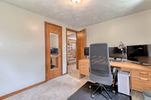 107 Carmella Dr, White Oak, PA 15131 - Photo 11