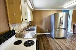 10 Eggers Ave, Belle Vernon, PA 15012 - Photo 3