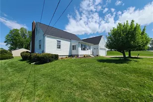 819 Allegheny Ave, Shenango Township, PA 16101 - Photo 3