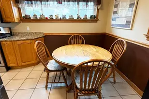 216 Woodridge Dr, Scott Township, PA 15106 - Photo 9