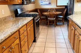 216 Woodridge Dr, Scott Township, PA 15106 - Photo 7