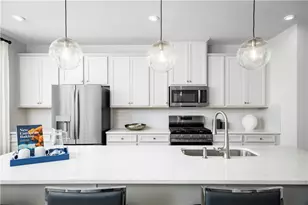 184 Breckenridge Ct, Cranberry Township, PA 16066 - Photo 5