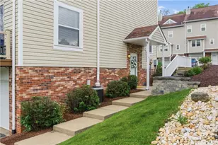 137 Old Village Ln, Bethel Park, PA 15102 - Photo 3