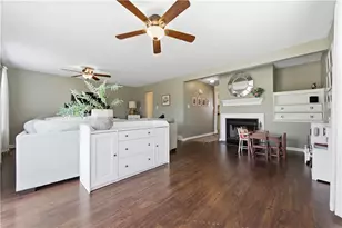 137 Old Village Ln, Bethel Park, PA 15102 - Photo 5