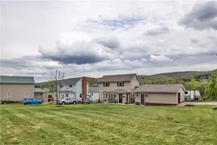 429 W 3rd St, Derry Boro, PA 15627 - Photo 31