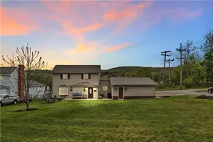 429 W 3rd St, Derry Boro, PA 15627 - Photo 1