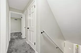 201 N Hazelwood Dr, North Franklin Township, PA 15301 - Photo 19
