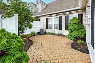 6054 Belle Terre Ct, South Fayette, PA 15017 - Photo 5