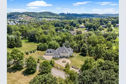 108 Carriage Hill Drive, Adams Township, PA 16046 - Photo 3