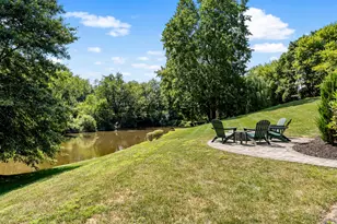 108 Carriage Hill Dr, Adams Township, PA 16046 - Photo 9