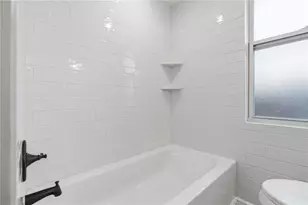 934 Maplewood Ave, Economy, PA 15003 - Photo 23