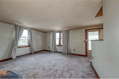 1070 Maple Ave, South Strabane, PA 15301 - Photo 5