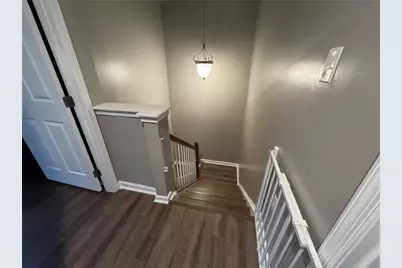 409 Fairgate Dr, Pine Township, PA 15090 - Photo 9