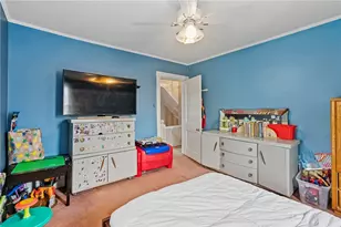 417 Eureka St, Pittsburgh, PA 15211 - Photo 17