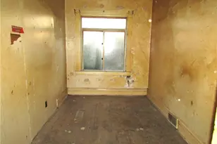 527 Delmont Ave, Pittsburgh, PA 15210 - Photo 17