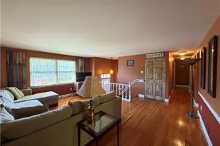 460 Temona Dr, Pittsburgh, PA 15236 - Photo 5